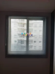 Pemasangan Horizontal Blinds Di Apartemen Waterplace Residence, Babatan, Sambikerep, Surabaya