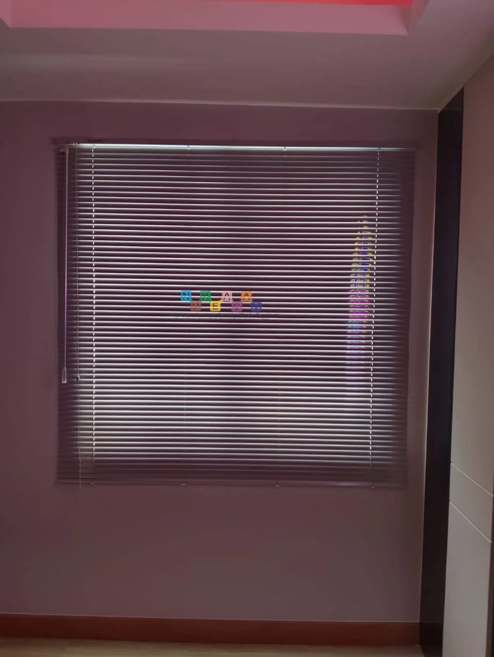Pemasangan Horizontal Blinds Di Apartemen Waterplace Residence, Babatan, Sambikerep, Surabaya