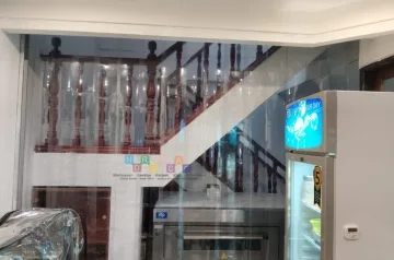 Proyek Pemasangan Tirai PVC Di Amy Caffe And Tea, Tegalsari, Surabaya