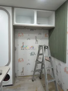 Proyek Pemasangan Wallpaper Custom Di Aquamarine Citraland, Surabaya