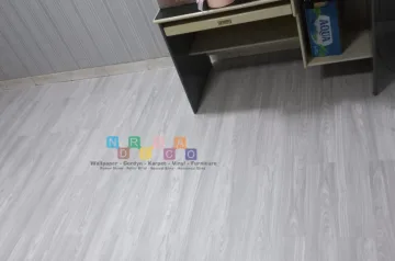Pemasangan Vinyl Lantai Di Kejati DIY, Umbulharjo, Yogyakarta