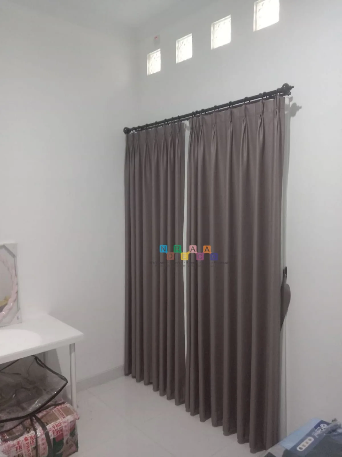 Pemasangan Gorden Di Perum Sidoarum, Godean, Sleman