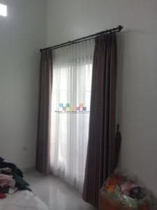 Pemasangan Gorden Di Perum Sidoarum, Godean, Sleman
