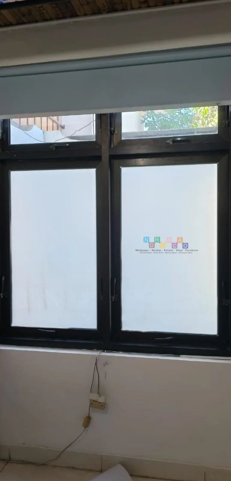Proyek Pemasangan Sticker Sandblast Di Balai Pengadaan Perumahan Jawa, Sleman
