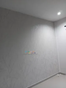 Proyek Pemasangan Wallpaper Di Griya Kost DN, Depok, Sleman