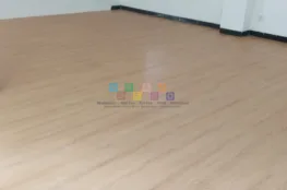 Proyek Pemasangan Vinyl Lantai Di Nitikan, Umbulharjo, Yogyakarta