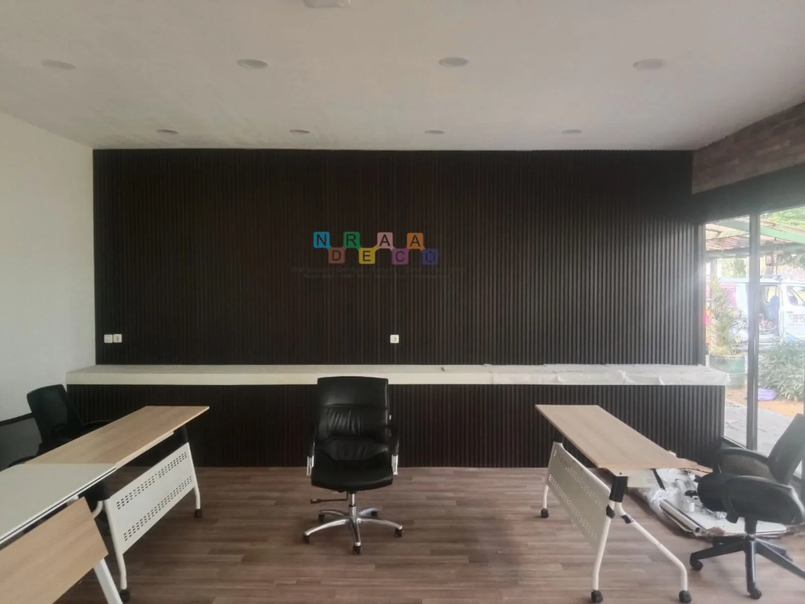 Proyek Pemasangan WPC Di Dolan Coffeeshop, Yogyakarta